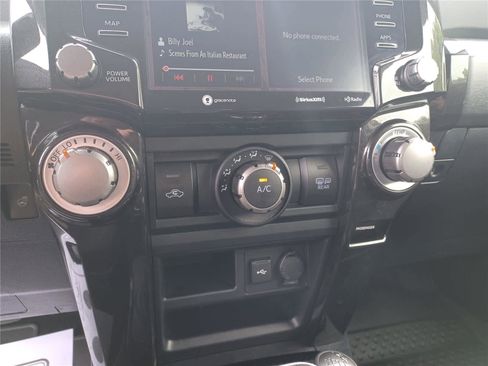 Used 2024 Toyota 4Runner TRD Off-Road Premium image 14