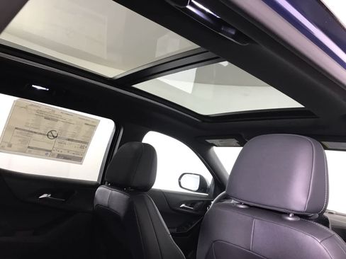 New 2026 Chevrolet Equinox LT w/ Convenience Package II image 23