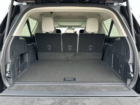 New 2026 Lincoln Navigator L Reserve AWD/4WD image 25