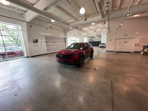 Used 2025 MAZDA CX-50 2.5 Hybrid w/ Premium Plus Pkg AWD/4WD image 16