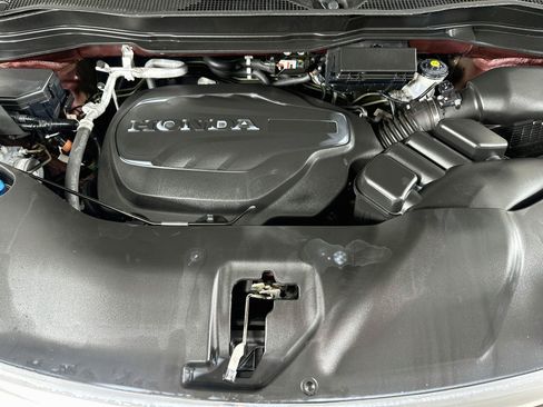 Used 2021 Honda Pilot Elite image 32