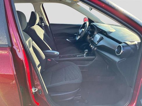 Certified 2023 Nissan Kicks SV w/ Exterior Package image 9
