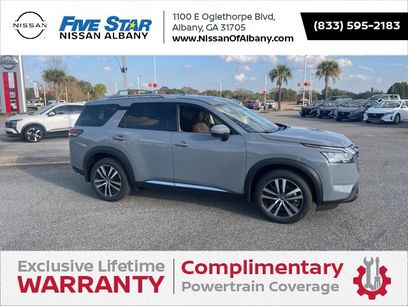 New 2025 Nissan Pathfinder Platinum w/ Cargo Package
