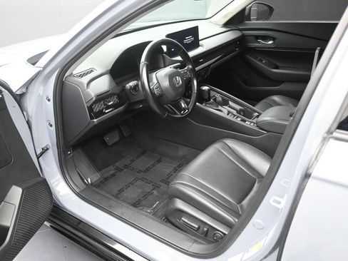 Used 2023 Honda Accord EX-L image 10