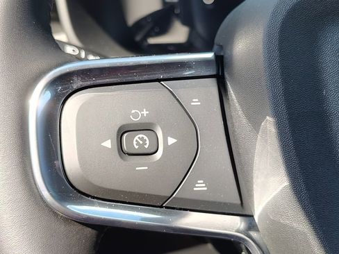 New 2026 Volvo XC40 B5 Core w/ Climate Package image 14