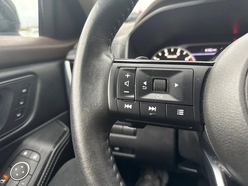 Used 2023 Nissan Rogue SL FWD image 22