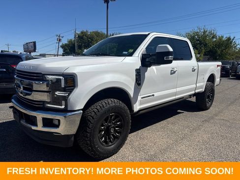 Used 2019 Ford F250 Lariat w/ Lariat Ultimate Package AWD/4WD image 5