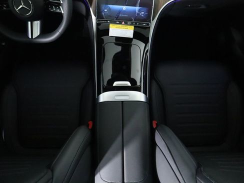 Certified 2025 Mercedes-Benz GLC 300 GLC 300 image 17