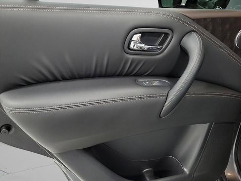 Used 2024 Nissan Armada Platinum w/ Cargo Package image 10