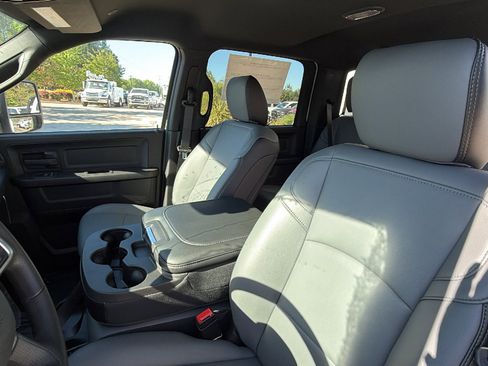 New 2026 RAM 5500 Tradesman w/ Chrome Appearance Group AWD/4WD image 18