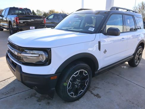 New 2025 Ford Bronco Sport Outer Banks image 11