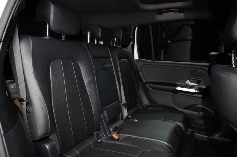 New 2026 Mercedes-Benz GLB 250 image 13
