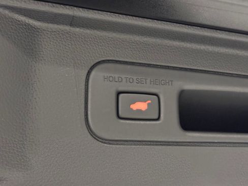 New 2025 Honda Pilot Touring image 16