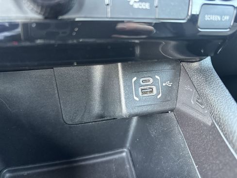 Used 2024 Jeep Compass Latitude image 26