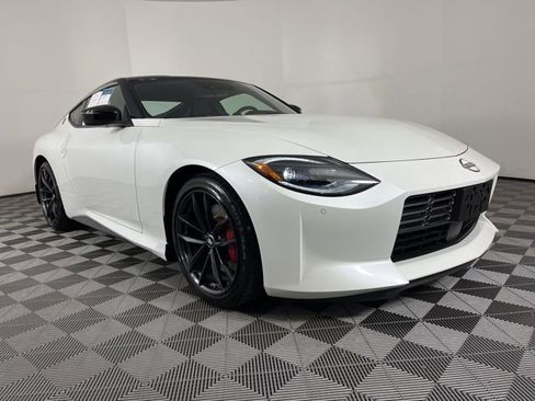 Used 2024 Nissan Z Performance w/ Floor Mat Package image 2