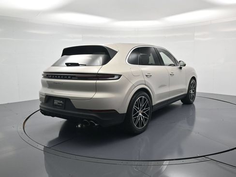 Certified 2026 Porsche Cayenne S AWD/4WD image 42