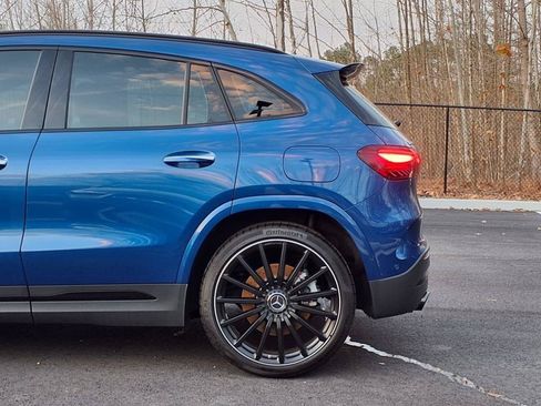 Used 2025 Mercedes-Benz GLA 35 AMG 4MATIC image 4