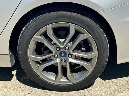 Used 2019 Ford Fusion SEL image 3