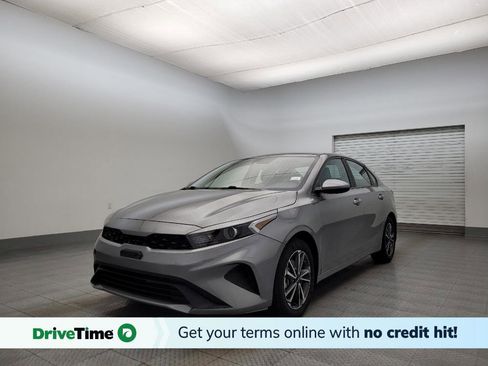 Used 2022 Kia Forte LXS image 1