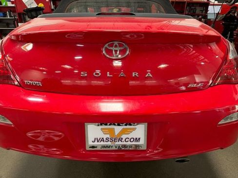 Used 2007 Toyota Solara SLE FWD image 1