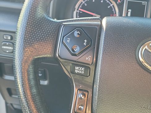 Certified 2024 Toyota 4Runner TRD Off-Road Premium image 17