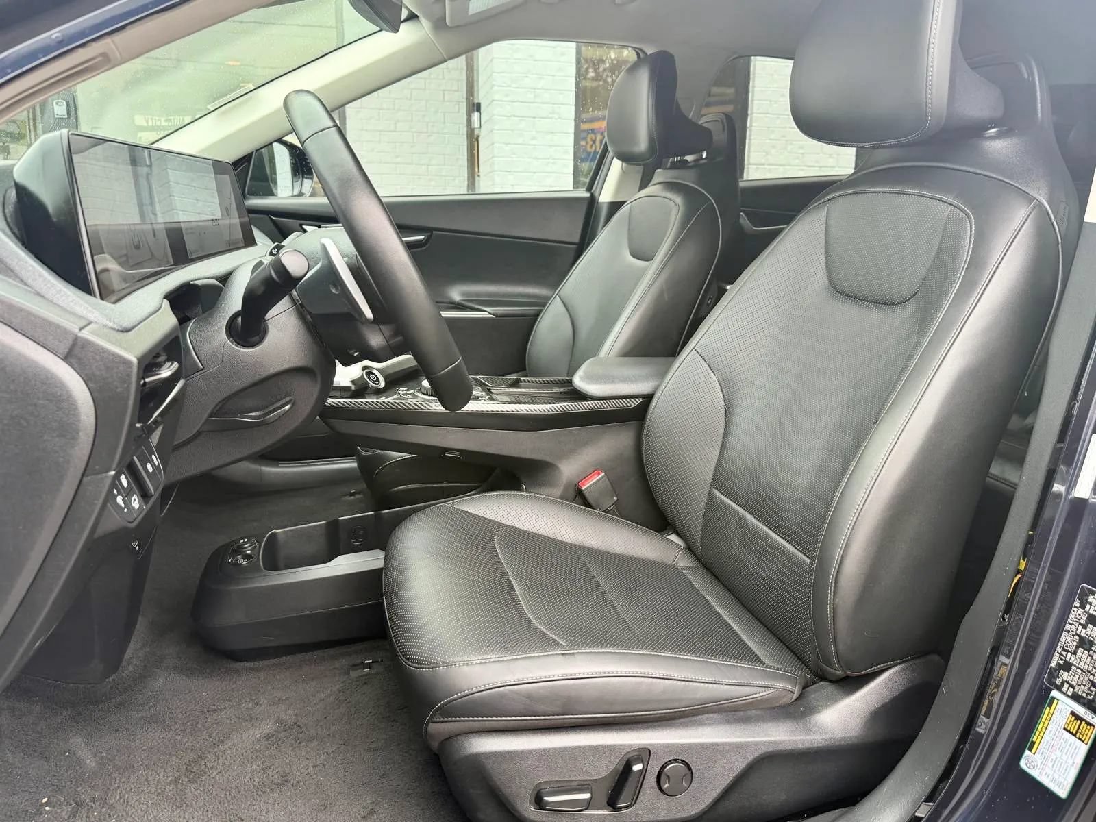 Used 2022 Kia EV6 Wind w/ Wind Technology Package AWD/4WD image 11