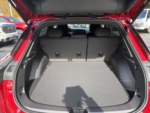 New 2026 Chevrolet Equinox EV LT image 36