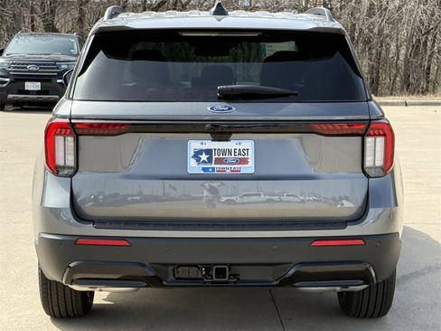 New 2026 Ford Explorer ST-Line image 29