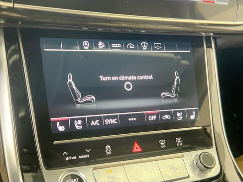 Used 2022 Audi Q7 3.0T Prestige w/ Prestige Package image 16