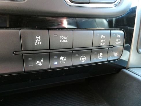 Used 2017 RAM 1500 Sport w/ Convenience Group AWD/4WD image 28