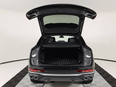 Certified 2022 Audi SQ5 Prestige w/ Prestige Package AWD/4WD image 24