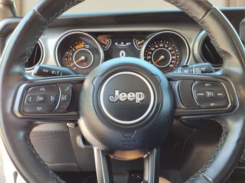 Used 2022 Jeep Wrangler Unlimited Sport AWD/4WD image 12