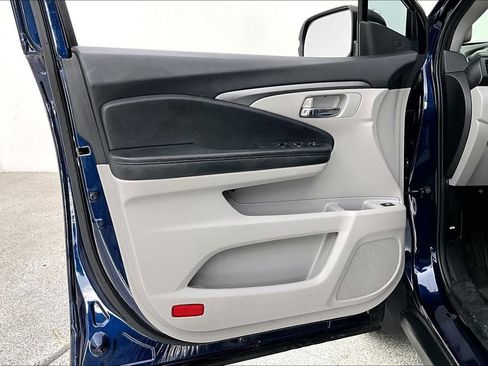 Used 2021 Honda Pilot EX image 22