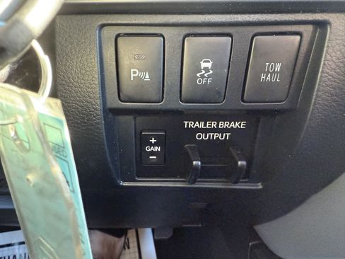 Certified 2019 Toyota Tundra Platinum image 35