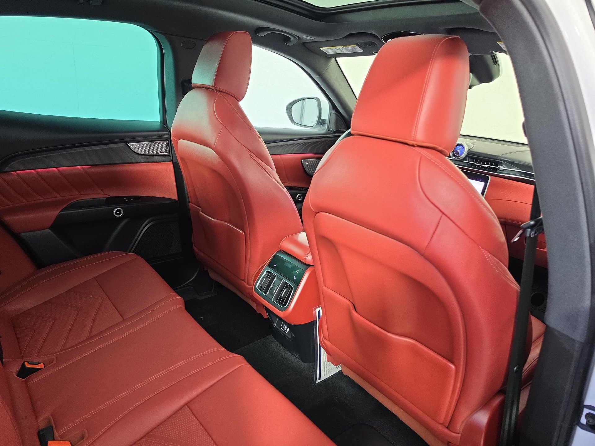 Used 2025 Maserati Grecale Modena AWD/4WD image 39
