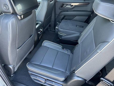 New 2026 GMC Yukon Elevation w/ Elevation Premium Package image 31