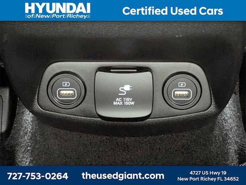 Certified 2022 Hyundai Santa Fe Limited image 19