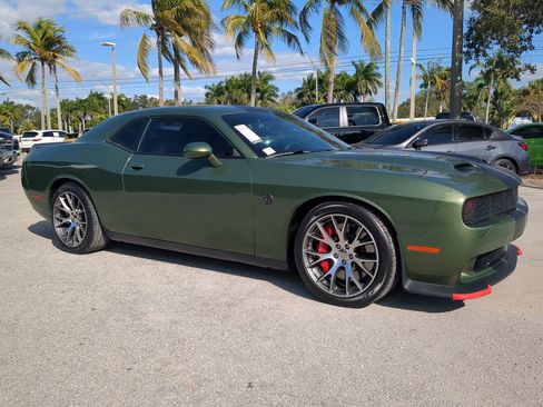 Used 2022 Dodge Challenger SRT Hellcat Redeye image 3