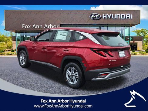 New 2026 Hyundai Tucson SE image 3
