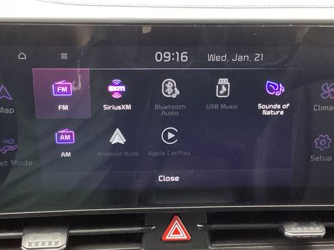 Used 2025 Kia Sportage EX image 20