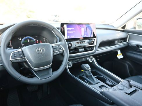 New 2026 Toyota Grand Highlander XLE AWD/4WD image 23