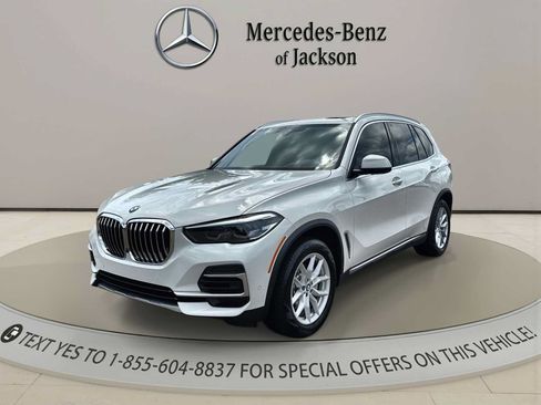 Used 2023 BMW X5 xDrive40i w/ Premium Package AWD/4WD image 1