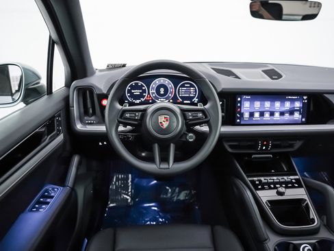 New 2026 Porsche Cayenne image 16