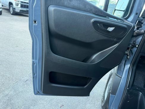 Used 2019 Mercedes-Benz Sprinter 144 image 11