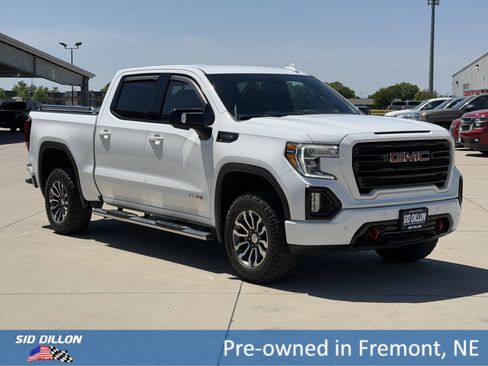 Used 2021 GMC Sierra 1500 AT4 w/ AT4 Value Package AWD/4WD image 2