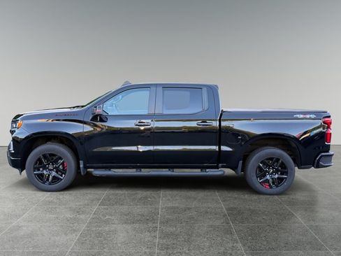 Certified 2023 Chevrolet Silverado 1500 RST w/ Redline Edition AWD/4WD image 2