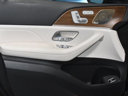 Certified 2024 Mercedes-Benz GLS 450 4MATIC image 4