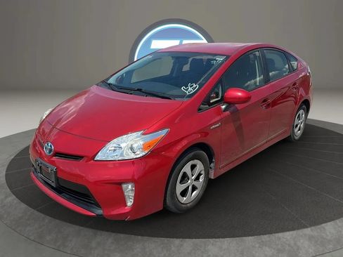Used 2014 Toyota Prius Two FWD image 17