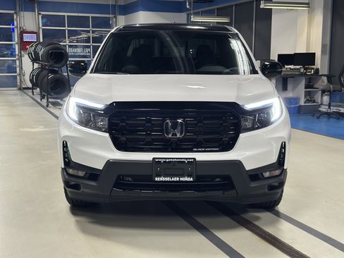 New 2026 Honda Ridgeline Black Edition image 2