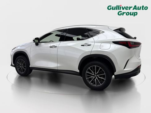 Used 2024 Lexus NX 250 FWD w/ Towing Package (2000 Lbs) image 4